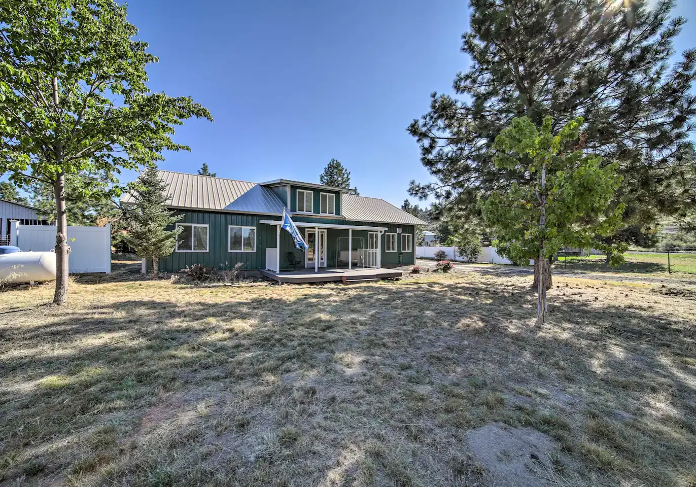 Exploring the Cost Per Square Foot of Pole Barns