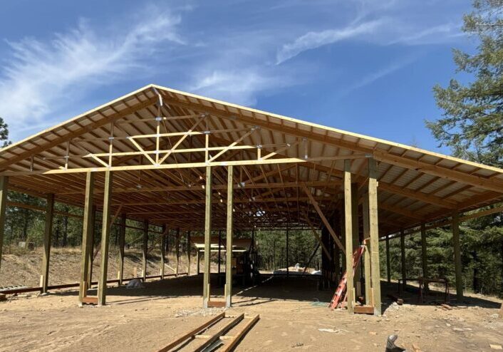 How to Choose the Right Pole Barn Contractor